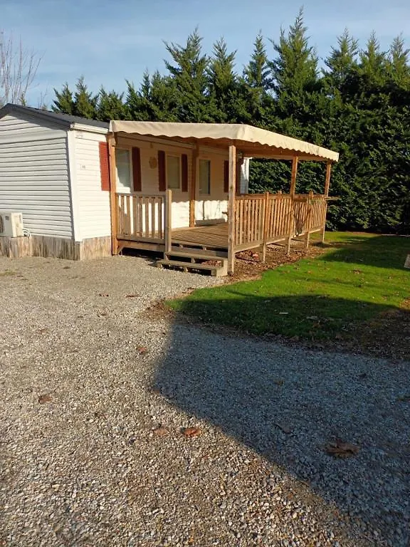 Camping Le Mercier Ξενοδοχείο Calmont  2*, Calmont (Haute-Garonne)